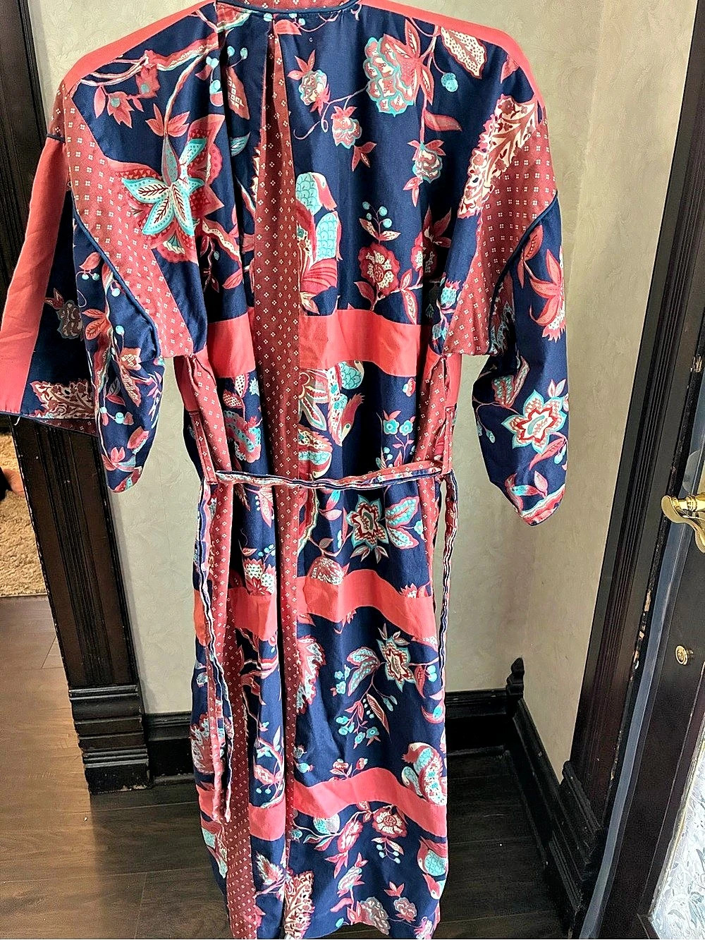 Floral Print Robe in Blue & Red - Picture 3 of 6